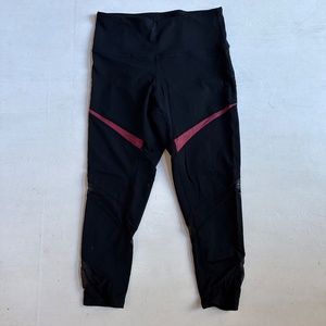 Body Language Sportswear Black Capri Leggings
